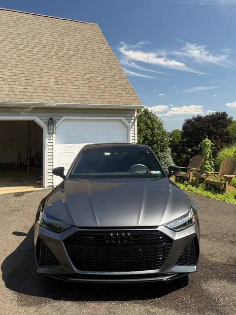 Audi RS6 Avant after an exterior detail